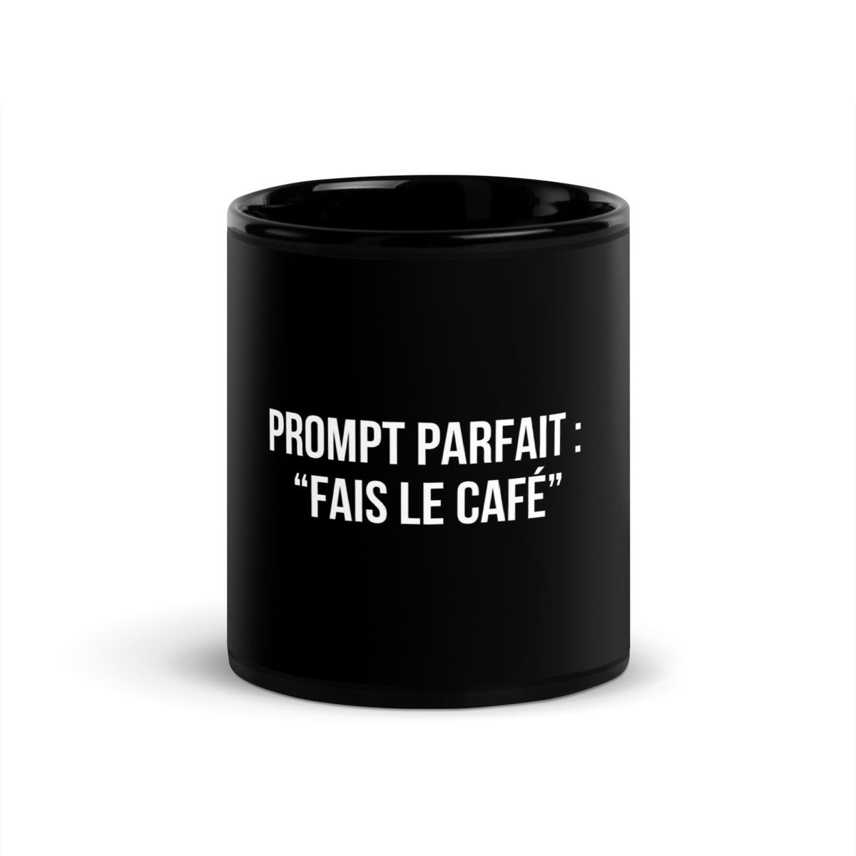 Mug noir de face — Prompt parfait : “fais le café”