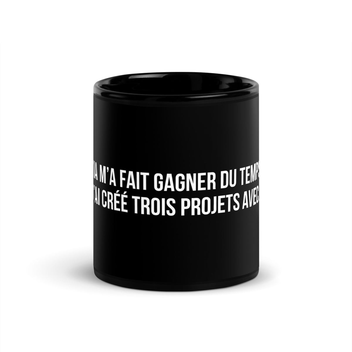 Mug noir de face — L’IA m’a fait gagner du temps. J’ai créé trois projets avec