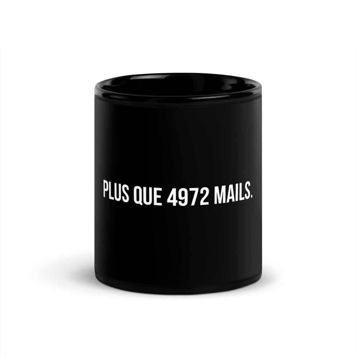 Mug noir de face — Plus que 4972 mails