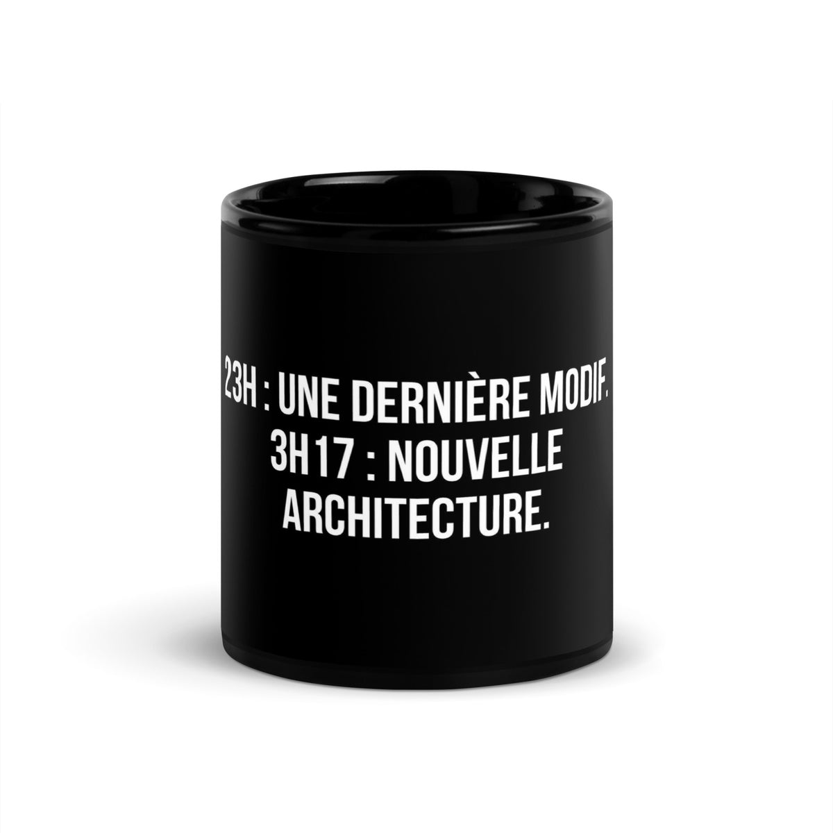 Mug noir de face — 23h : une dernière modif. 3h17 : nouvelle architecture